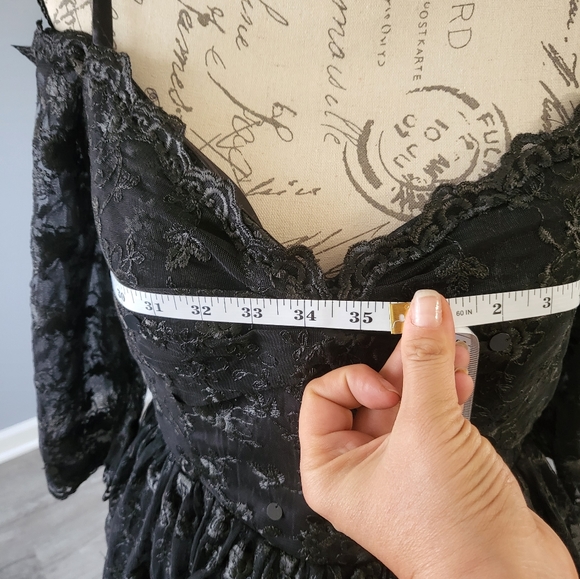 Gothic black lace dress - Picture 13 of 14